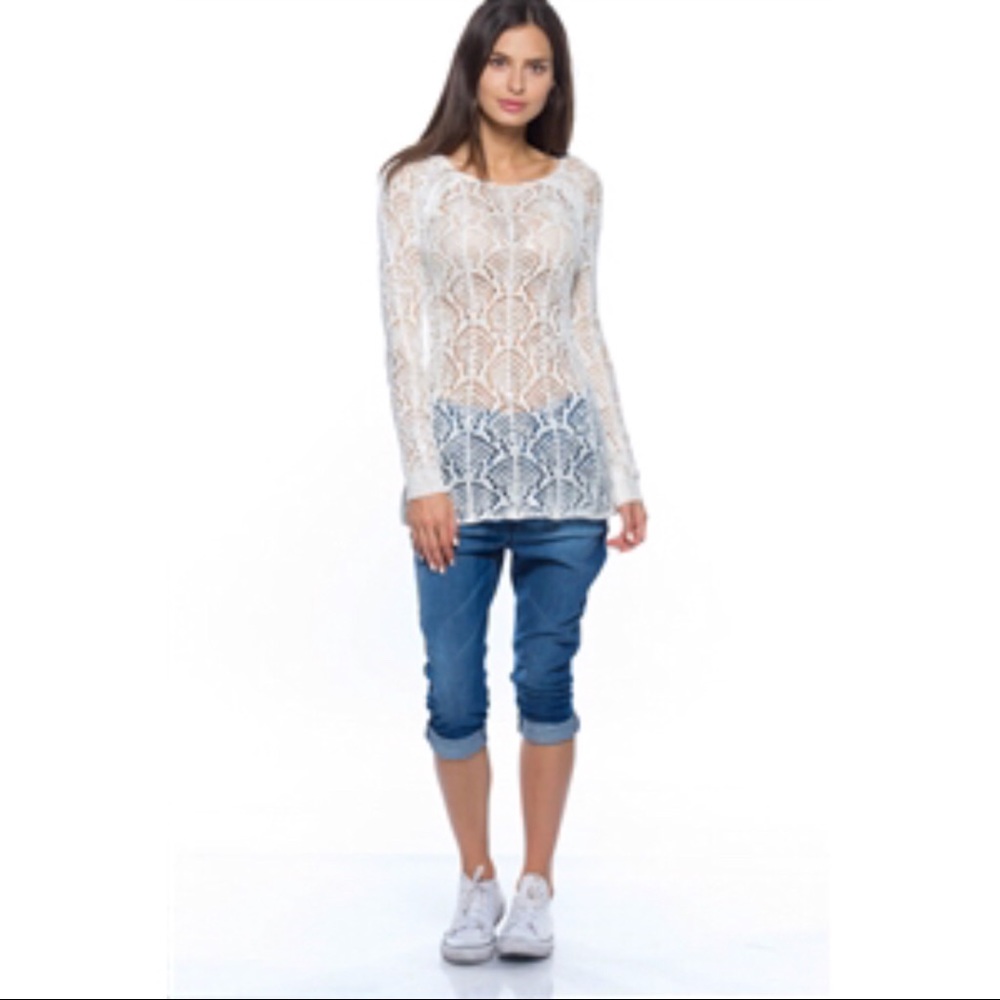 LAST ONE ❗️IVORY WHITE CROCHET LONG SLEEVE TOP - Picture 4 of 5